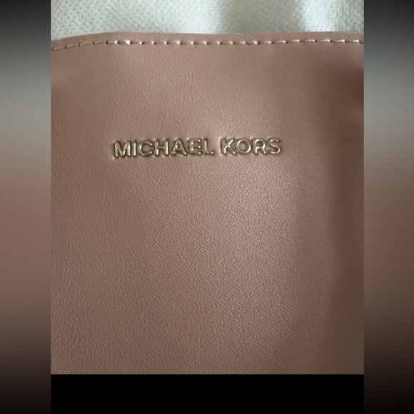 New Michael Kors Blush Pink Tote Crossbody Shopper Travel Bag - Picture 7 of 11